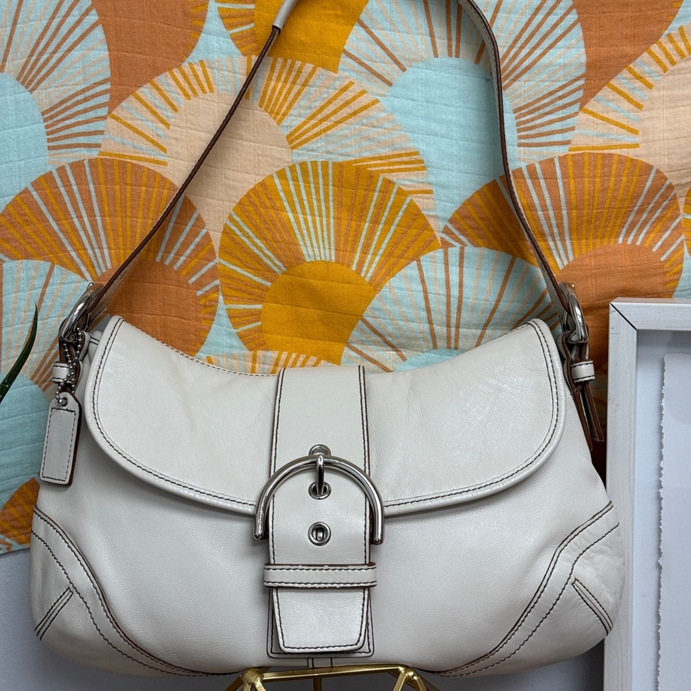 Coach Vintage White Soho Buckle Flap 9248